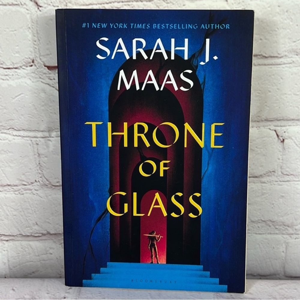 Sarah J. Maas Throne of Glass Paperback Book